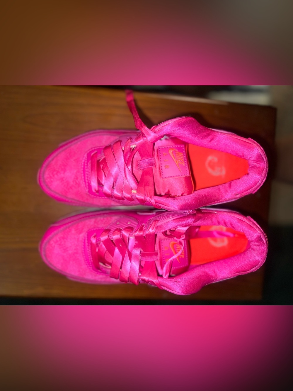 Nike Women's fuschia Pink Air Max Sneakers